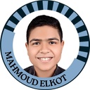 Mahmoud Elkot presents training workshops for the Arab Creativity Square Challenge.